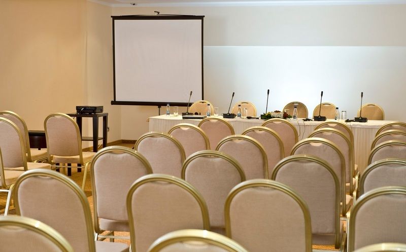 Aparthotel Premier Podgorica Kinh doanh bức ảnh